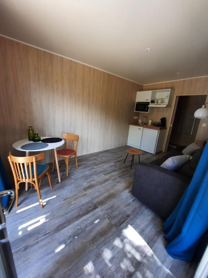 Le lodge des chênes Brousses-et-Villaret Extérieur photo