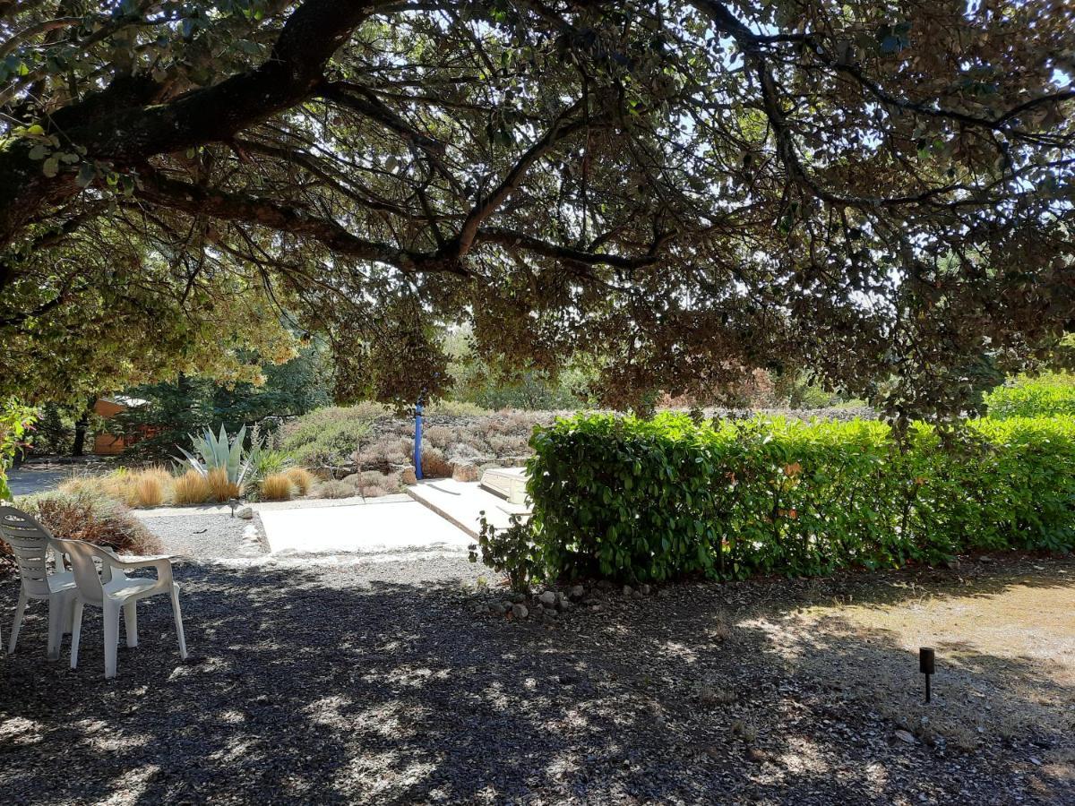 Le lodge des chênes Brousses-et-Villaret Extérieur photo