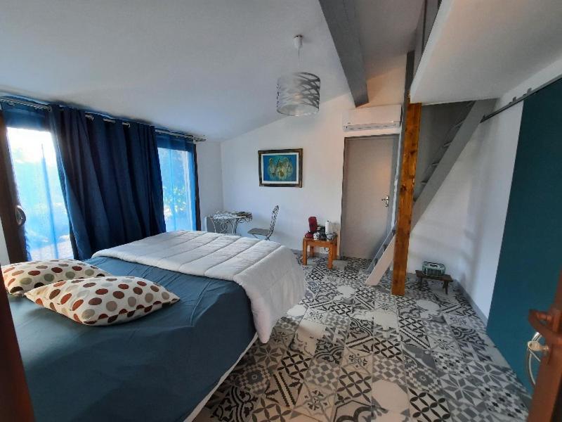 Le lodge des chênes Brousses-et-Villaret Extérieur photo